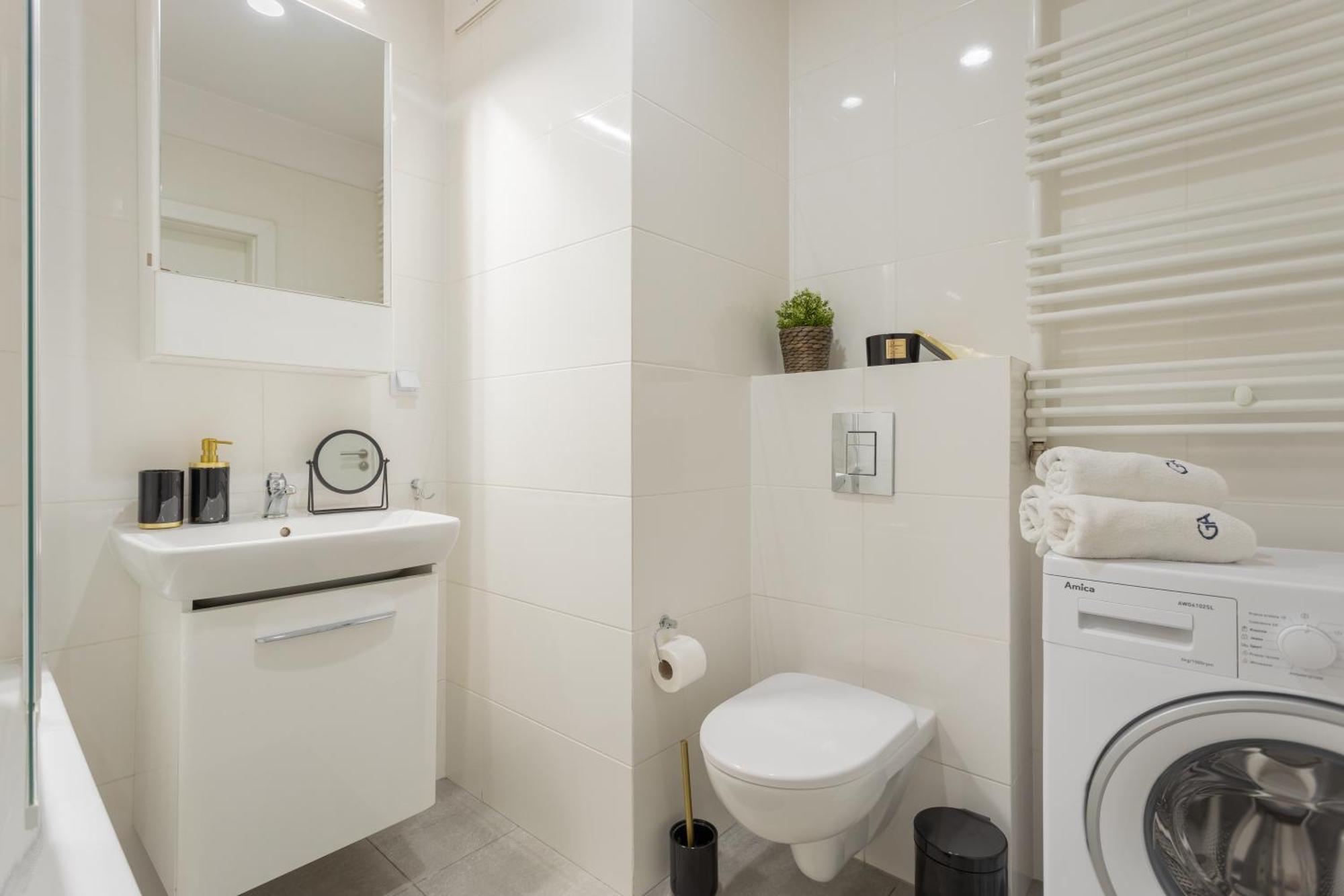 Urban Chic - Pereca - Rondo Onz - Luxury Warsaw Stays - 14 People Exteriér fotografie