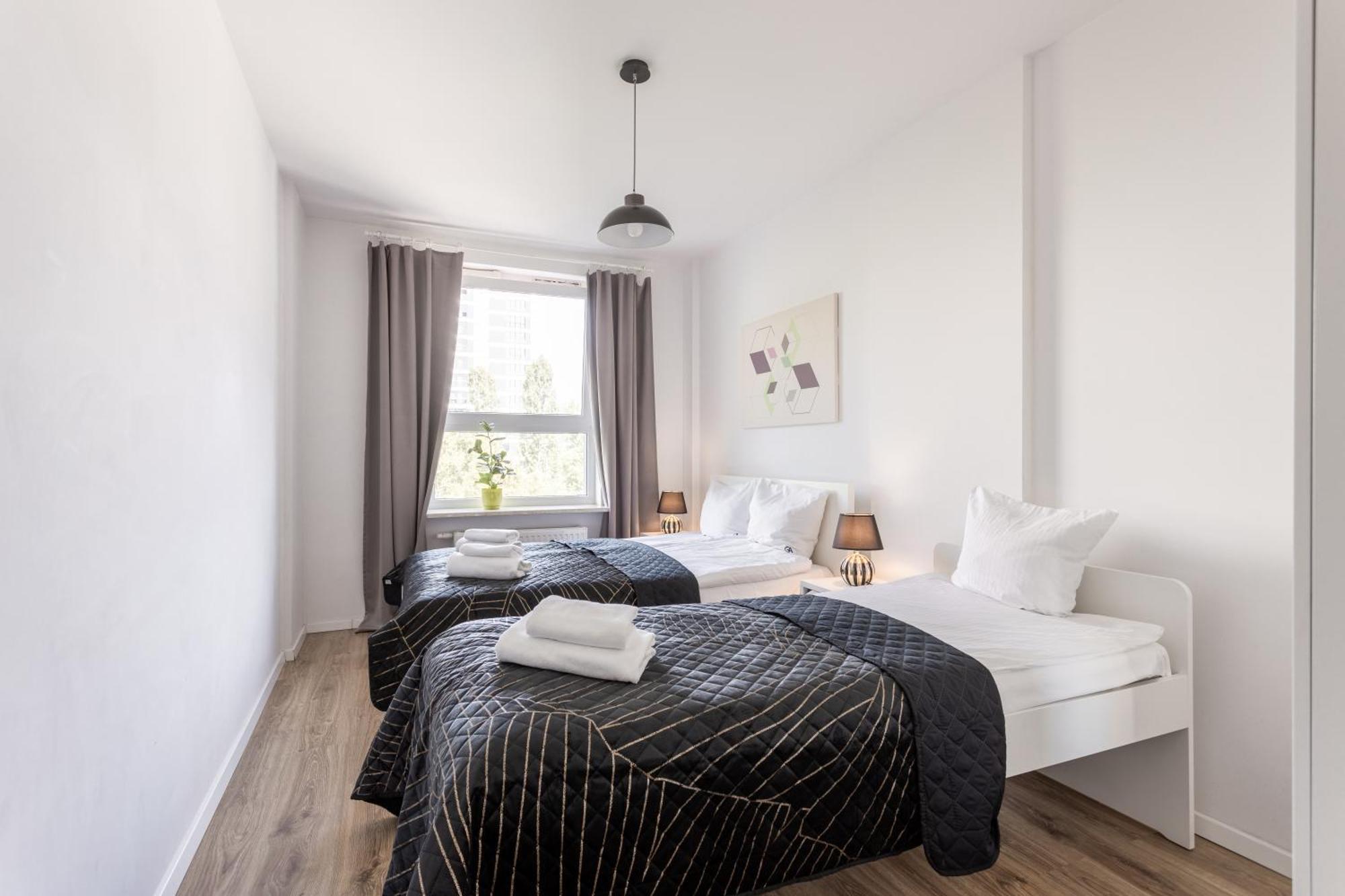 Urban Chic - Pereca - Rondo Onz - Luxury Warsaw Stays - 14 People Exteriér fotografie