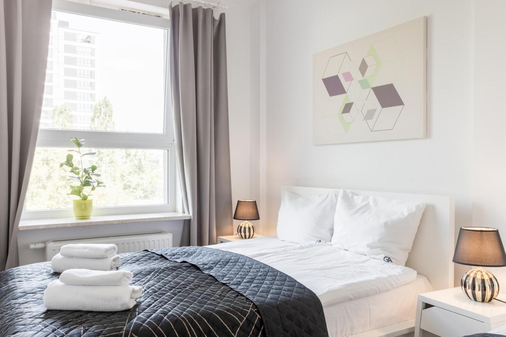 Urban Chic - Pereca - Rondo Onz - Luxury Warsaw Stays - 14 People Exteriér fotografie